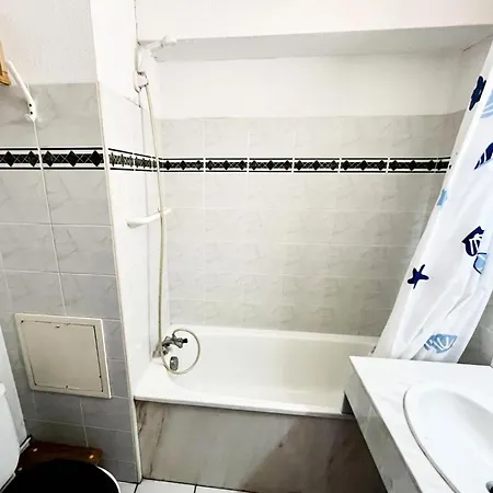 Le Boucanier - Studio Pour 4 Personnes 984 *